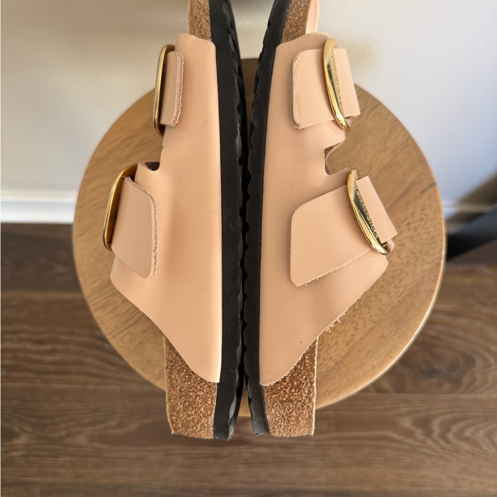 Birkenstock Tan Sandals with Gold Buckles - Picture 4 of 7